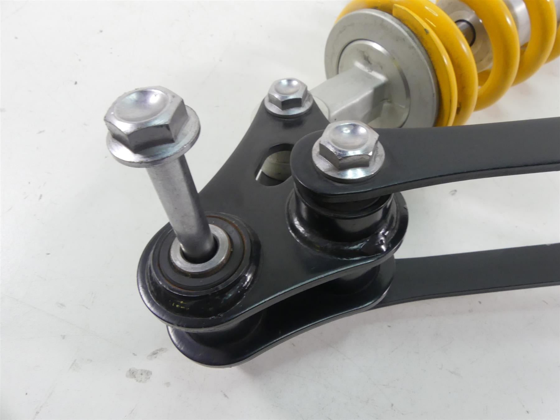 2018 Triumph Street Triple 765RS Rear Ohlins Shock Damper Suspension T2050312 {{ shop.shopifyCountryName }} - Mototech271