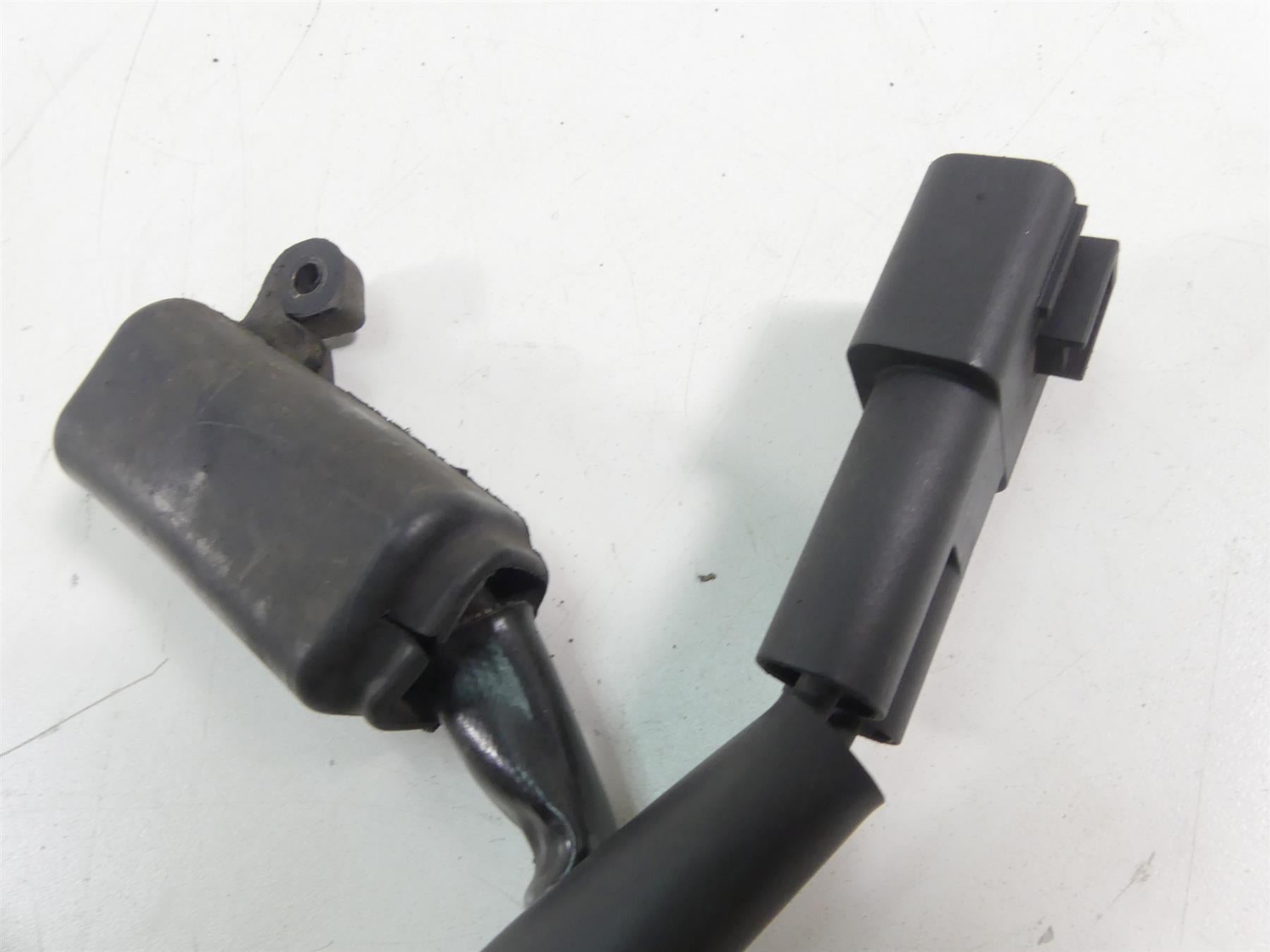 2005 Harley FXDWGI Dyna Wide Glide Rectifier Voltage Regulator 74631-04 {{ shop.shopifyCountryName }} - Mototech271