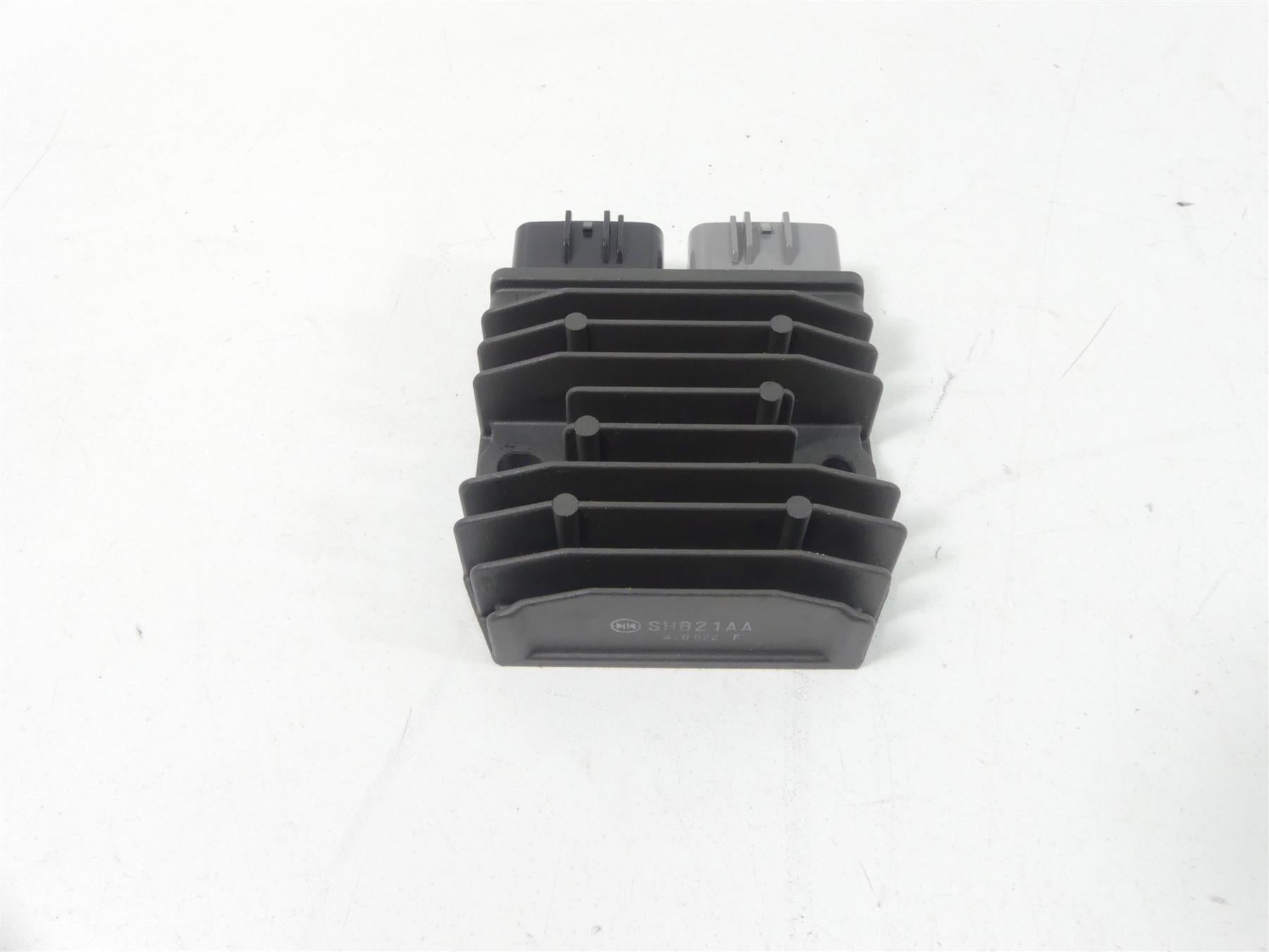 2015 Ducati Monster 1200 S Rectifier Voltage Regulator 54040321A SH821AA {{ shop.shopifyCountryName }} - Mototech271