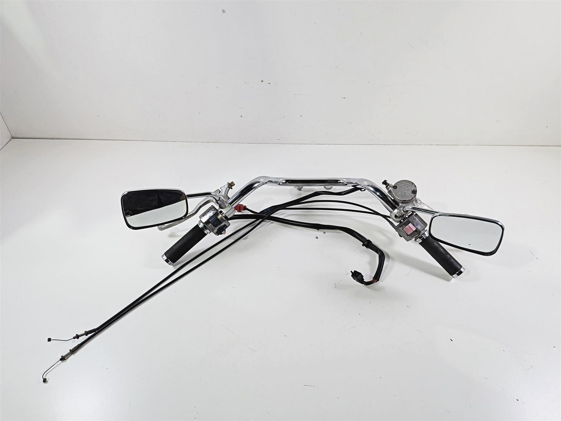 2005 Kawasaki EN500 Vulcan Handlebar Control Switch Front Brake Master Cylinder {{ shop.shopifyCountryName }} - Mototech271