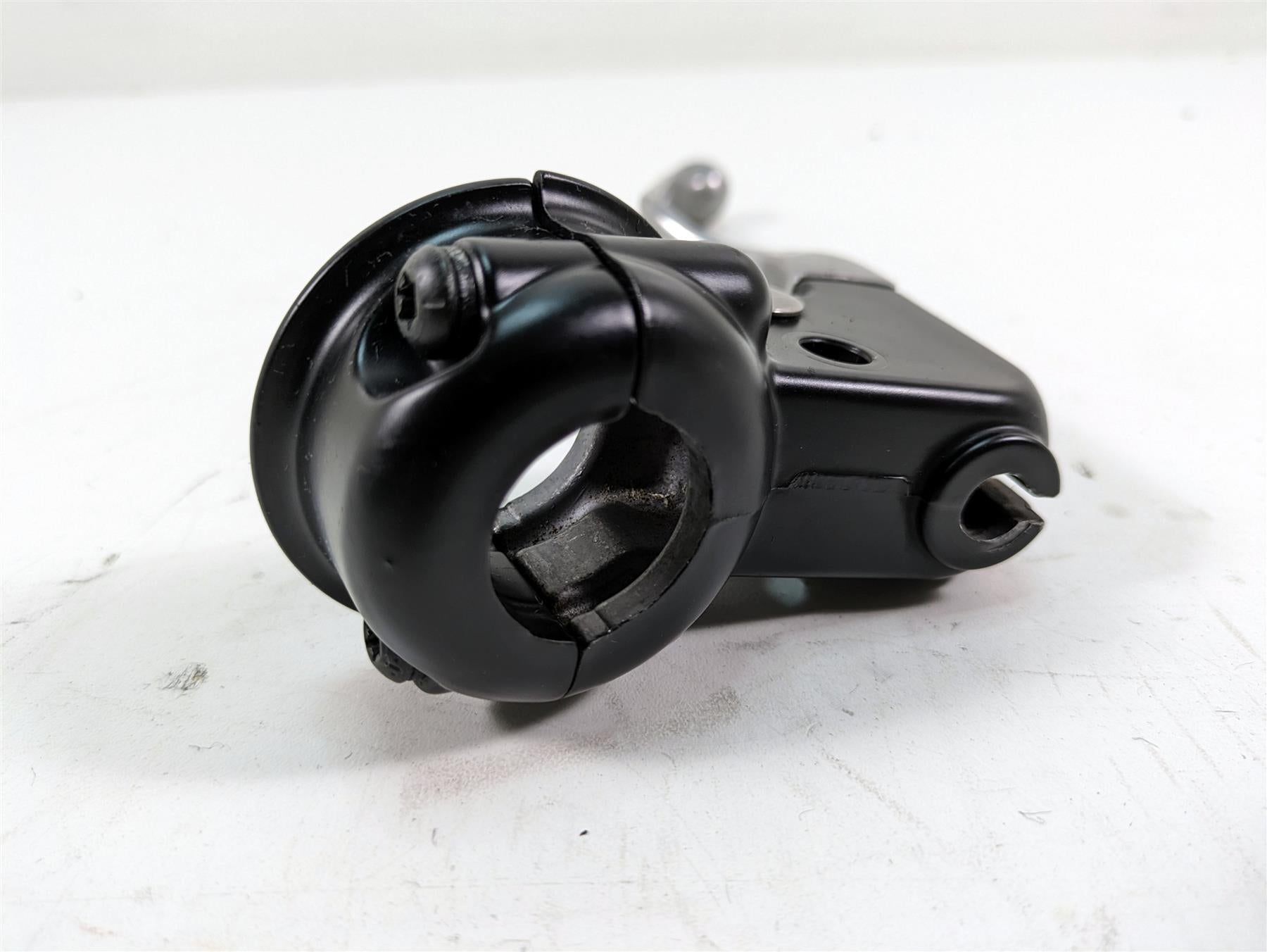 2006 Harley Touring FLHTCUI Electra Glide Clutch Perch & Lever 38608-96 {{ shop.shopifyCountryName }} - Mototech271