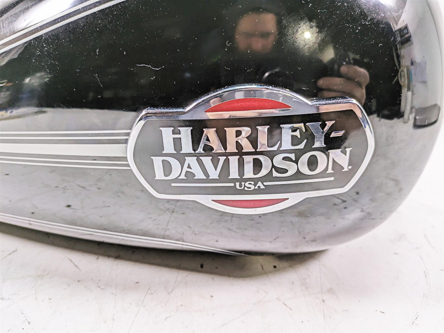 2009 Harley Touring FLHTCU Electra Glide Fuel Petrol Gas Tank - No Dent 61356-08 {{ shop.shopifyCountryName }} - Mototech271