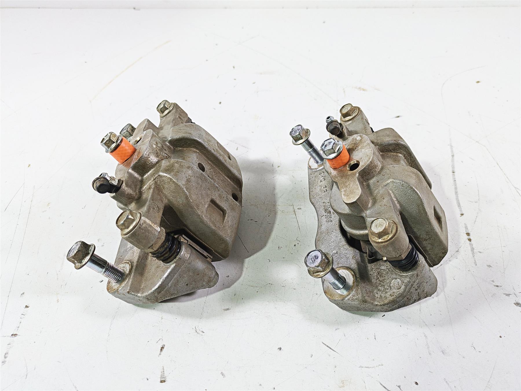 2022 Yamaha YXZ1000 R Front Brake Caliper Set B5H-2580T-01-00 B5H-2580U-01-00 {{ shop.shopifyCountryName }} - Mototech271