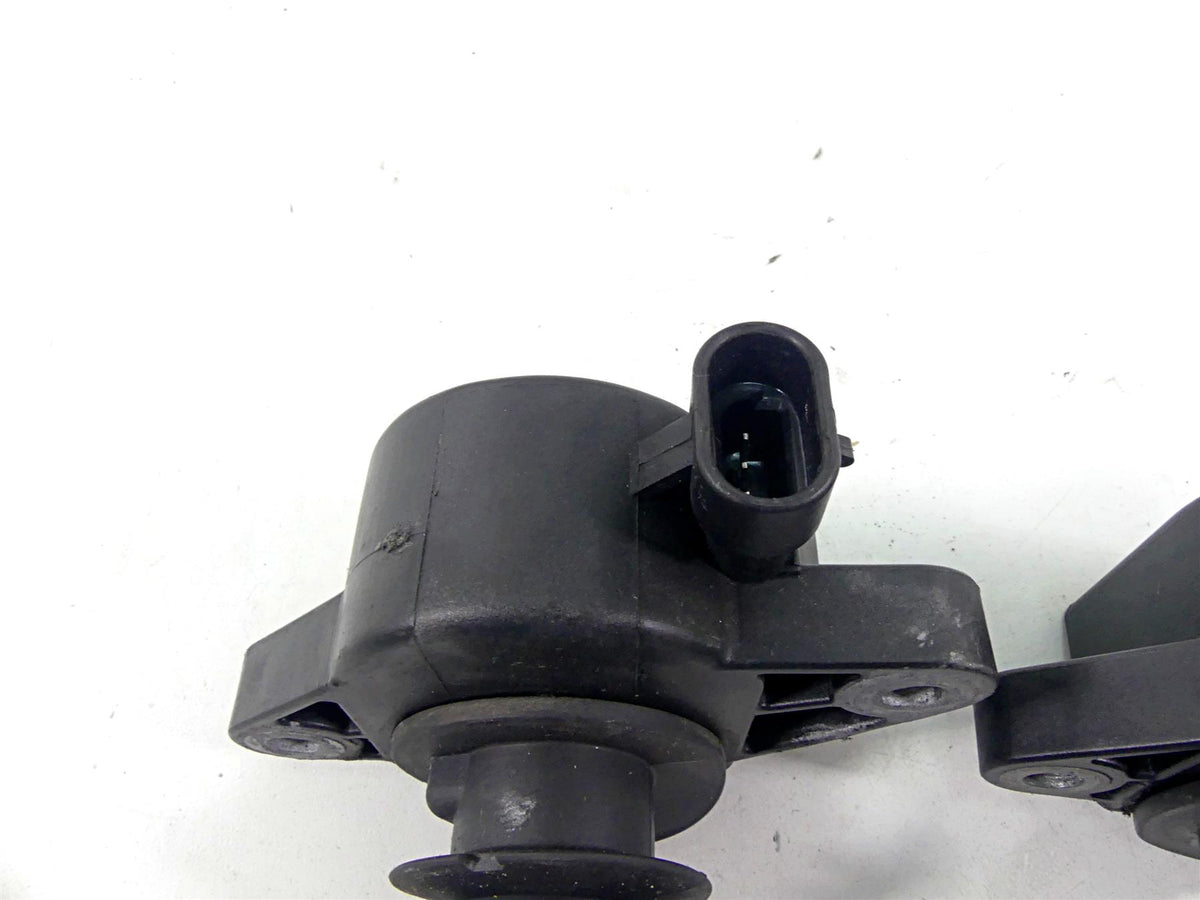 2005 Harley VRSCSE CVO V-Rod Delphi Ignition Coils Stick Coil Set 32477-01A {{ shop.shopifyCountryName }} - Mototech271