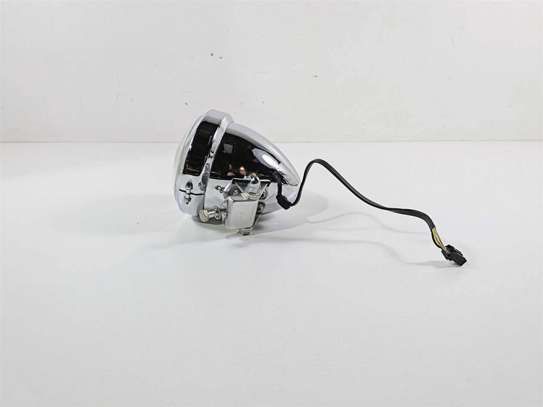 2009 Harley FXCWC Softail Rocker Headlight Head Light Lamp & Mount 69453-08 {{ shop.shopifyCountryName }} - Mototech271