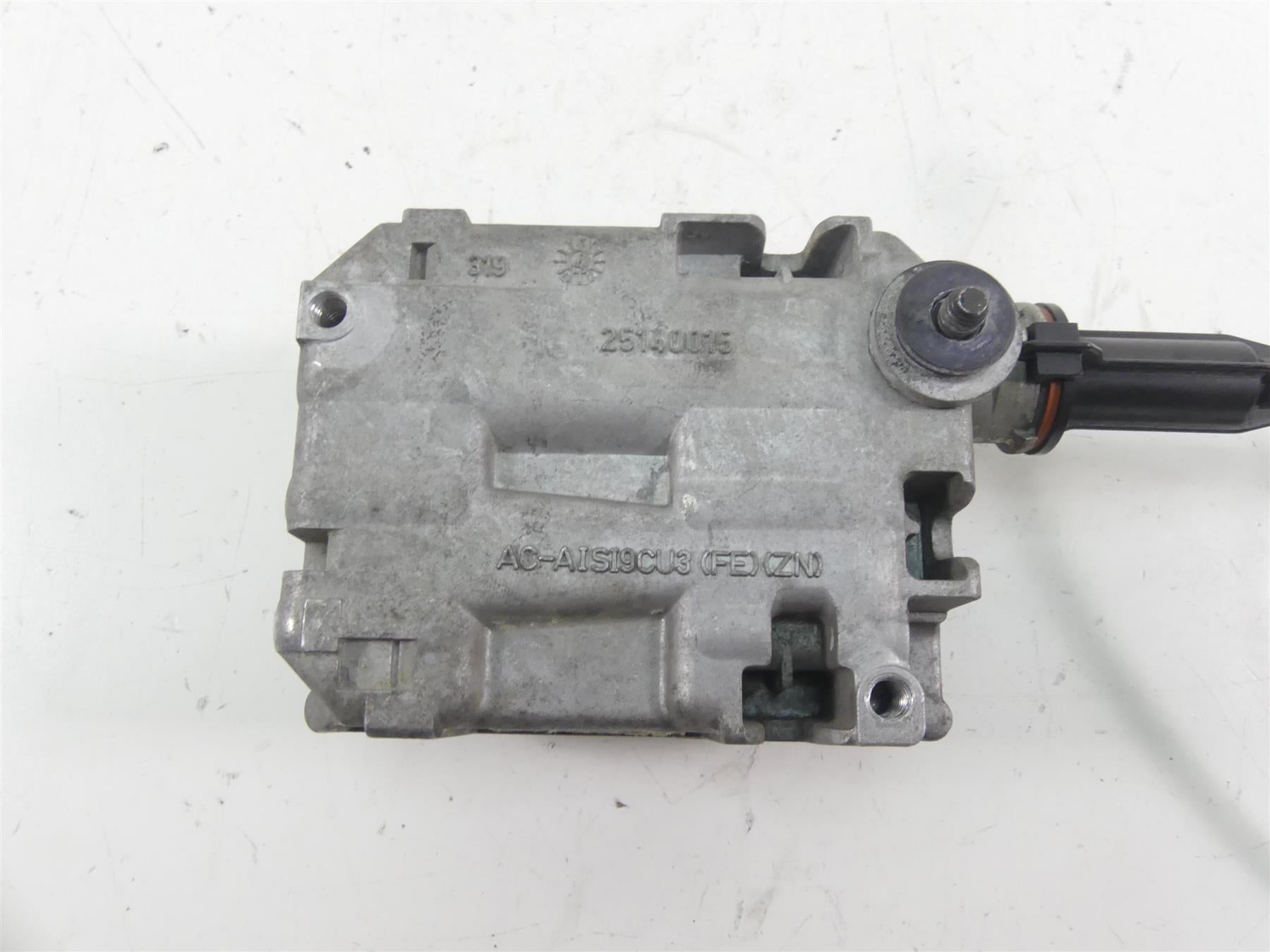 2005 Harley Touring CVO FLHTC SE Electra Glide Cruise Control Module 70955-04 {{ shop.shopifyCountryName }} - Mototech271
