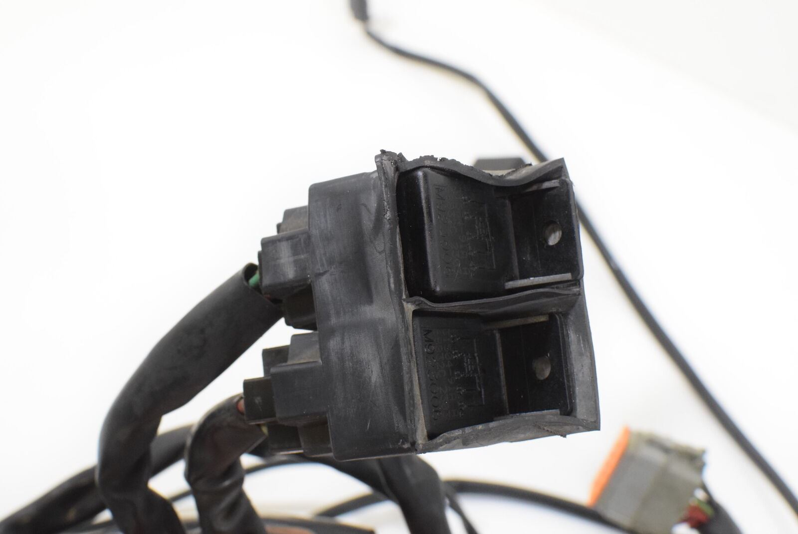 04 Harley Touring FLHTCUI Electra Glide UC Main Wiring Harness NO CUTS 70985-04 {{ shop.shopifyCountryName }} - Mototech271