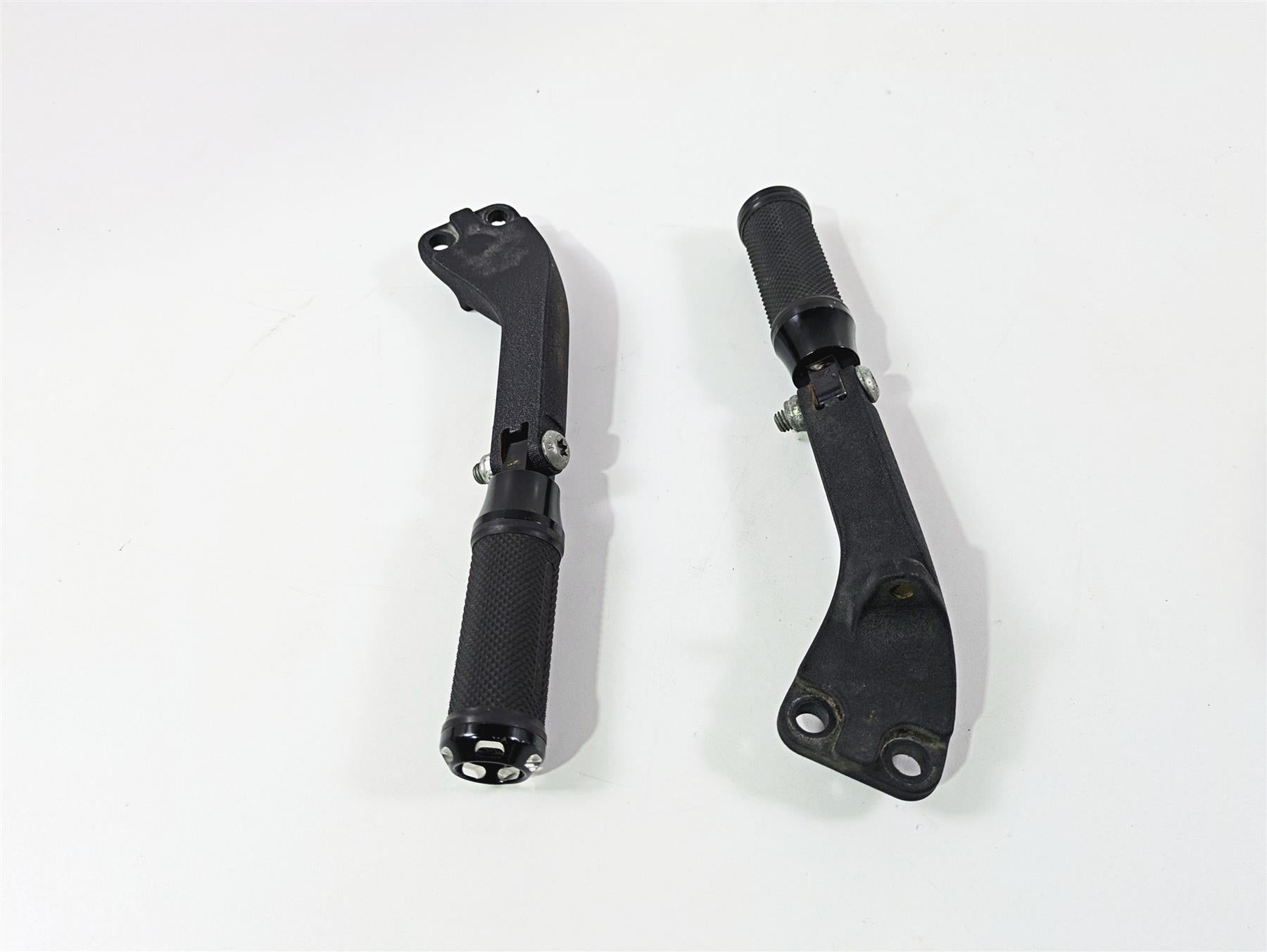 2011 Harley FXDC Dyna Super Glide Rear Performance Machine Footpeg Set 1620-2239 {{ shop.shopifyCountryName }} - Mototech271