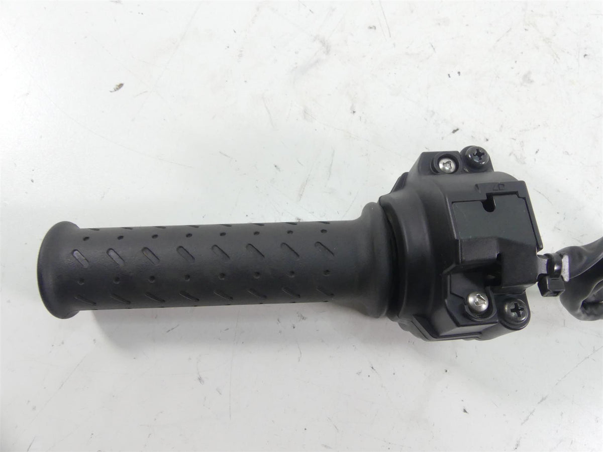 2017 Triumph Thruxton 1200 R Fly Ride By Wire Throttle Grip Handle Set T2044045 {{ shop.shopifyCountryName }} - Mototech271