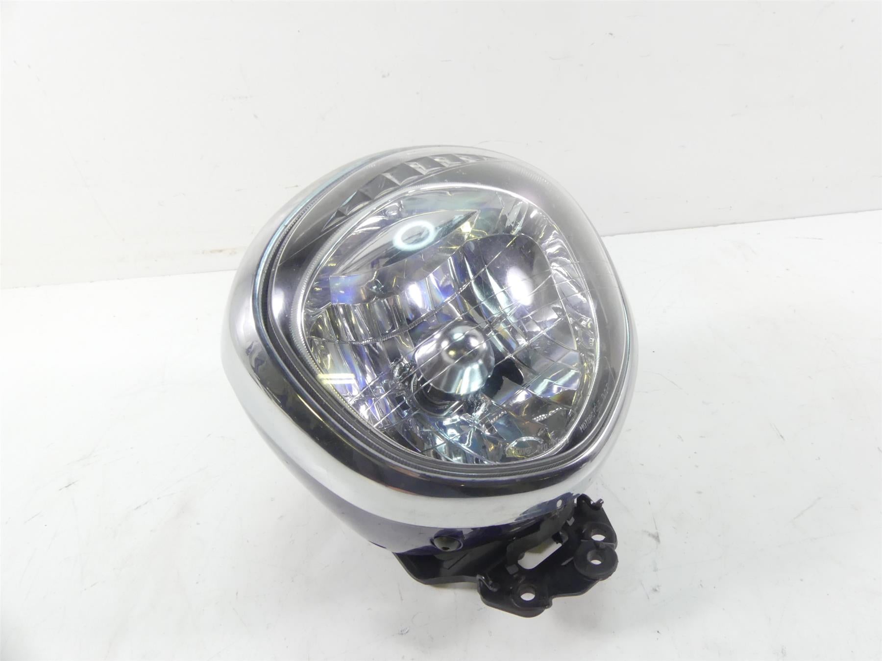 2007 Yamaha XVS1300 V-Star Headlight Head Light Lamp & Bucket 3D8-84320-00-00 {{ shop.shopifyCountryName }} - Mototech271