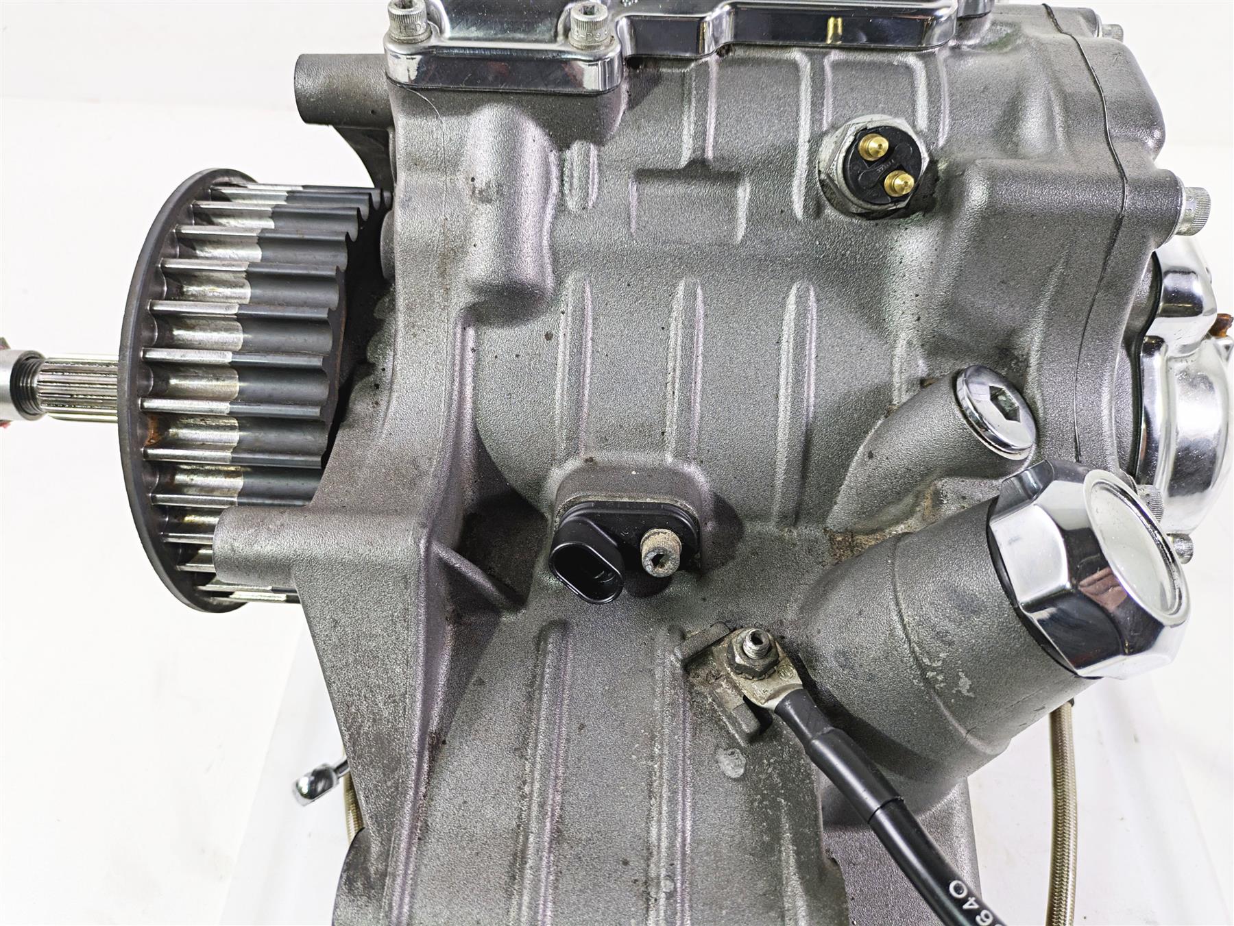 2011 Harley Touring FLHTCUSE CVO E-Glide 6 Speed Transmission Gear Box 33203-10A {{ shop.shopifyCountryName }} - Mototech271