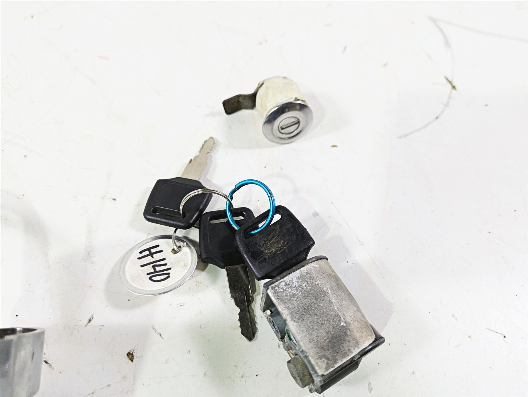2002 Honda VT1100 Shadow Sabre Ignition Switch Key Lock Set 35010-MAA-A30 {{ shop.shopifyCountryName }} - Mototech271