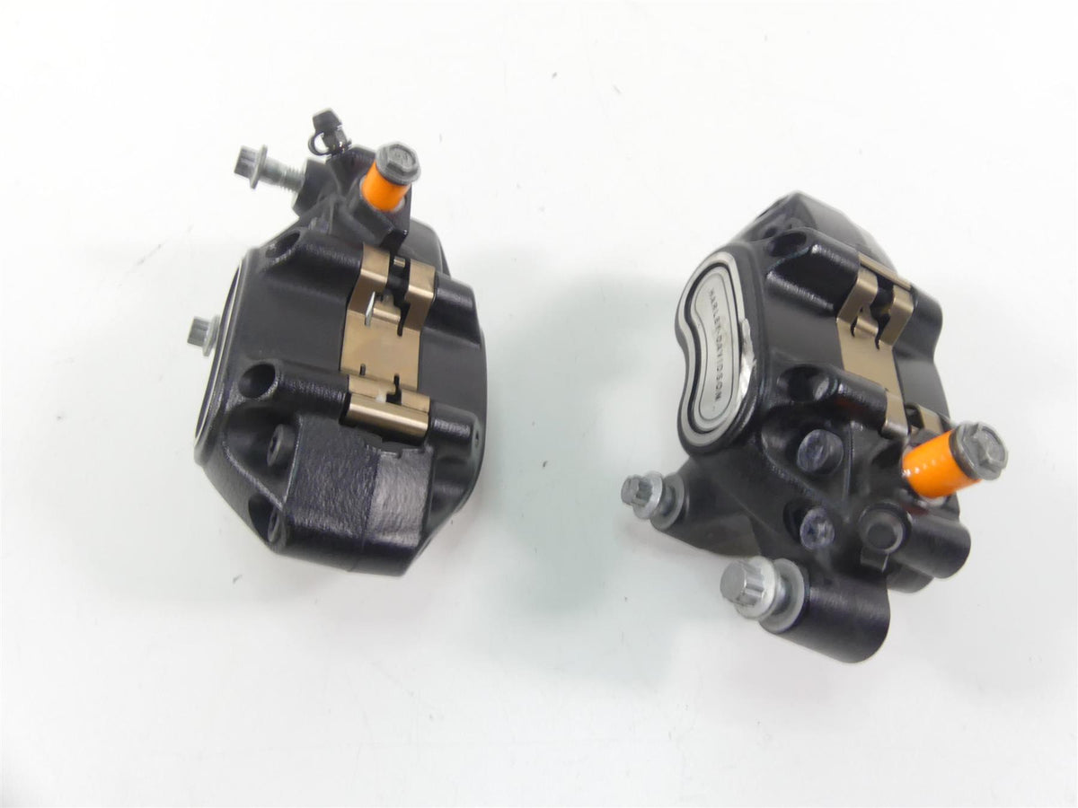 2018 Harley Softail FXFB Fat Bob Front Brake Caliper Set 41300095 41300205 {{ shop.shopifyCountryName }} - Mototech271