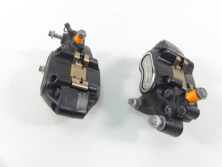 2018 Harley Softail FXFB Fat Bob Front Brake Caliper Set 41300095 41300205 {{ shop.shopifyCountryName }} - Mototech271