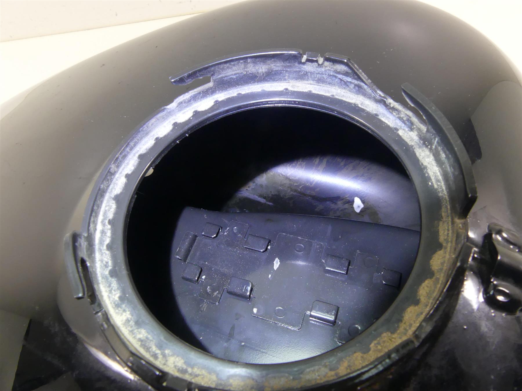 2013 Harley Touring FLHX Street Glide Fuel Gas Petrol Tank - No Dents 61356-08 {{ shop.shopifyCountryName }} - Mototech271