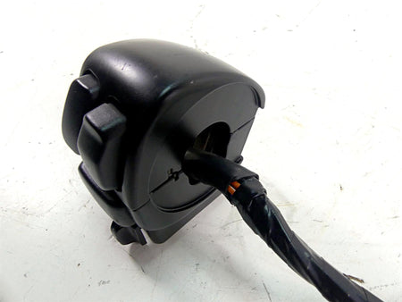2010 Harley Touring FLHRC Road King Left Hand Control Switch 71682-06A 71685-06A {{ shop.shopifyCountryName }} - Mototech271