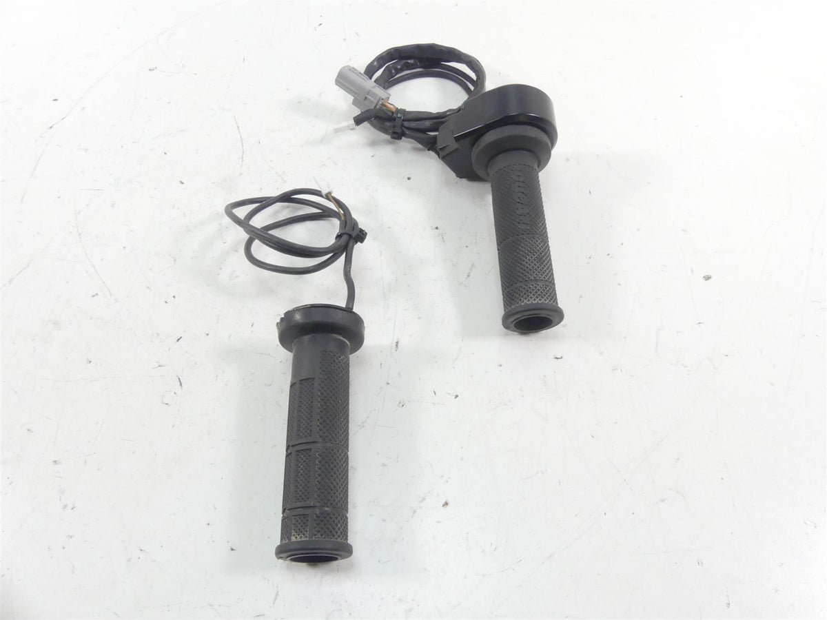 2020 Ducati Multistrada 1260 Enduro Heated Grip & Throttle Control Set 66020121B {{ shop.shopifyCountryName }} - Mototech271
