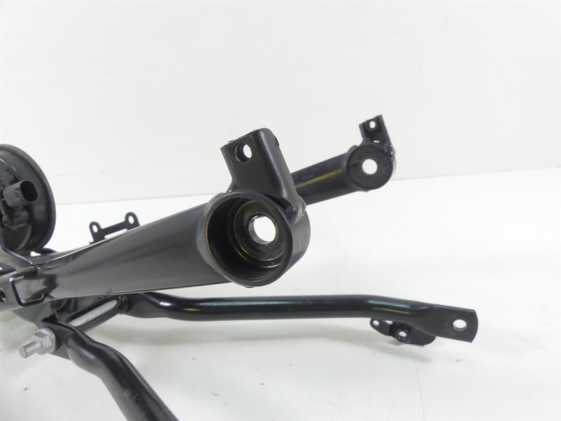 2009 BMW R1200GS K25 Straight Main Frame Chassis - Slvg 46517704979 {{ shop.shopifyCountryName }} - Mototech271