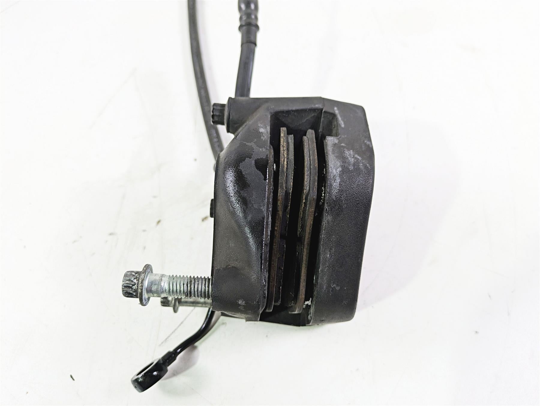 2002 Harley Dyna FXDL Low Rider Front Brake Caliper 44046-00D {{ shop.shopifyCountryName }} - Mototech271
