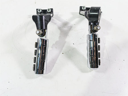 2006 Harley VRSCR Street V-Rod Passenger Footpeg Rest Set R 51087-06 L 51088-06 {{ shop.shopifyCountryName }} - Mototech271