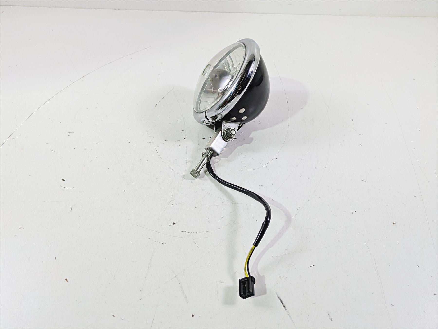 2011 Harley FXDC Dyna Super Glide Headlight Head Light Lamp 69356-06A {{ shop.shopifyCountryName }} - Mototech271