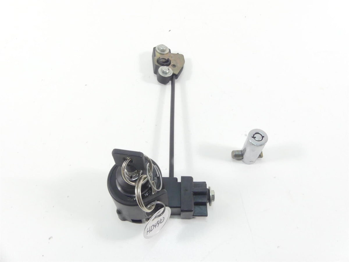 2006 Harley VRSCD Night Rod Ignition Switch Key Lock Set 71403-01 52385-01 {{ shop.shopifyCountryName }} - Mototech271