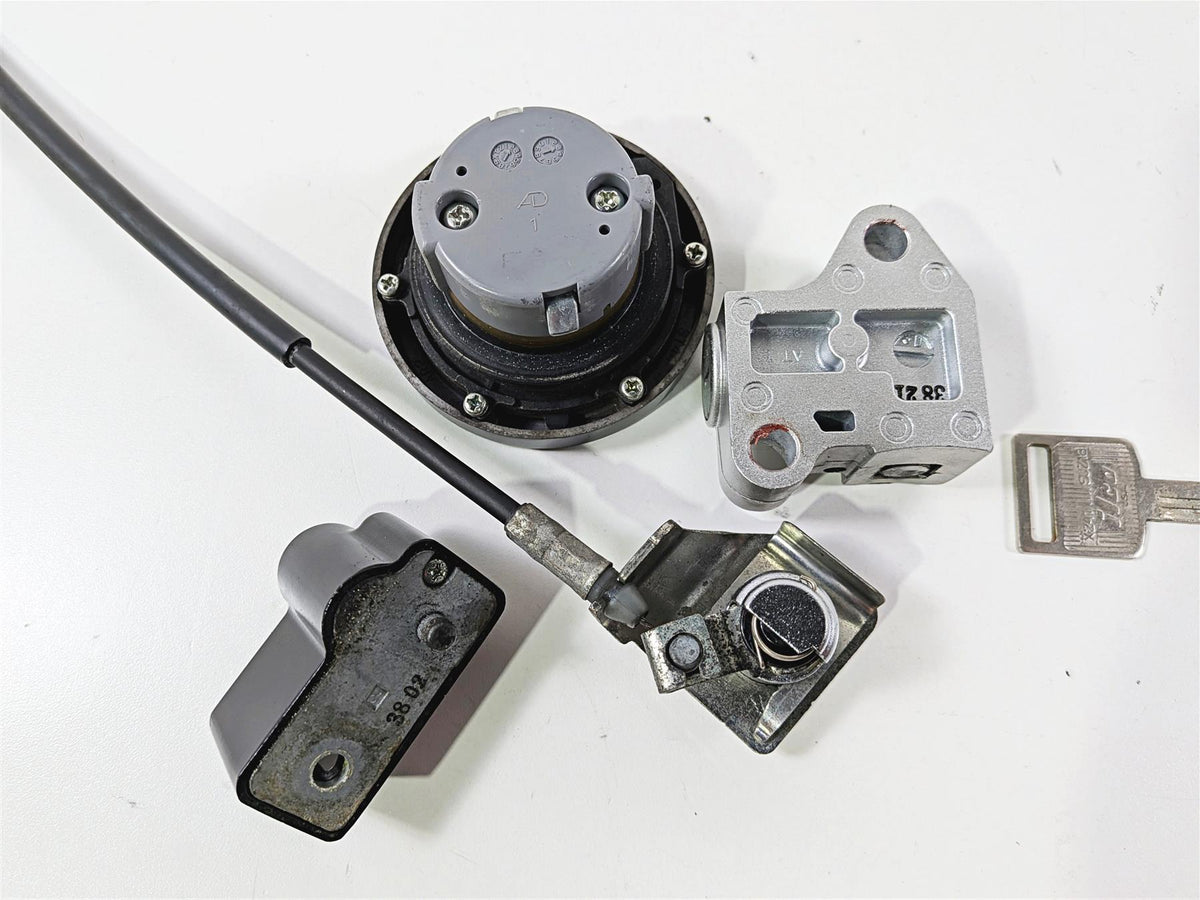 2014 Suzuki M109R VZR1800 Boulevard Key Lock Set 37000-49890 37000-49893 {{ shop.shopifyCountryName }} - Mototech271
