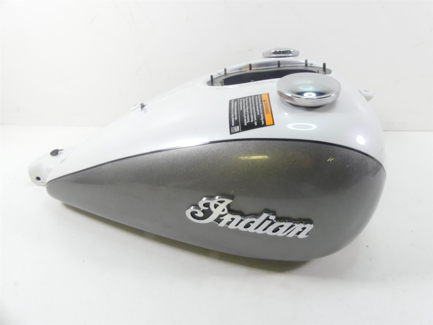 2020 Indian Roadmaster Fuel Gas Petrol Tank Reservoir -Read 1021997-329 {{ shop.shopifyCountryName }} - Mototech271