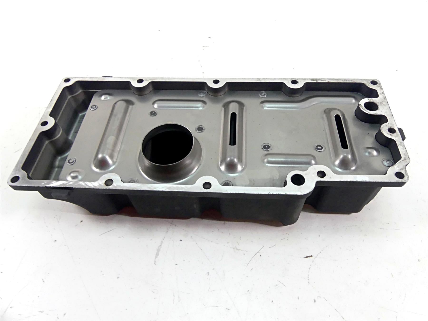 2011 Harley Touring FLTRX Road Glide Lower Engine Transmission Oil Pan 62711-99A {{ shop.shopifyCountryName }} - Mototech271