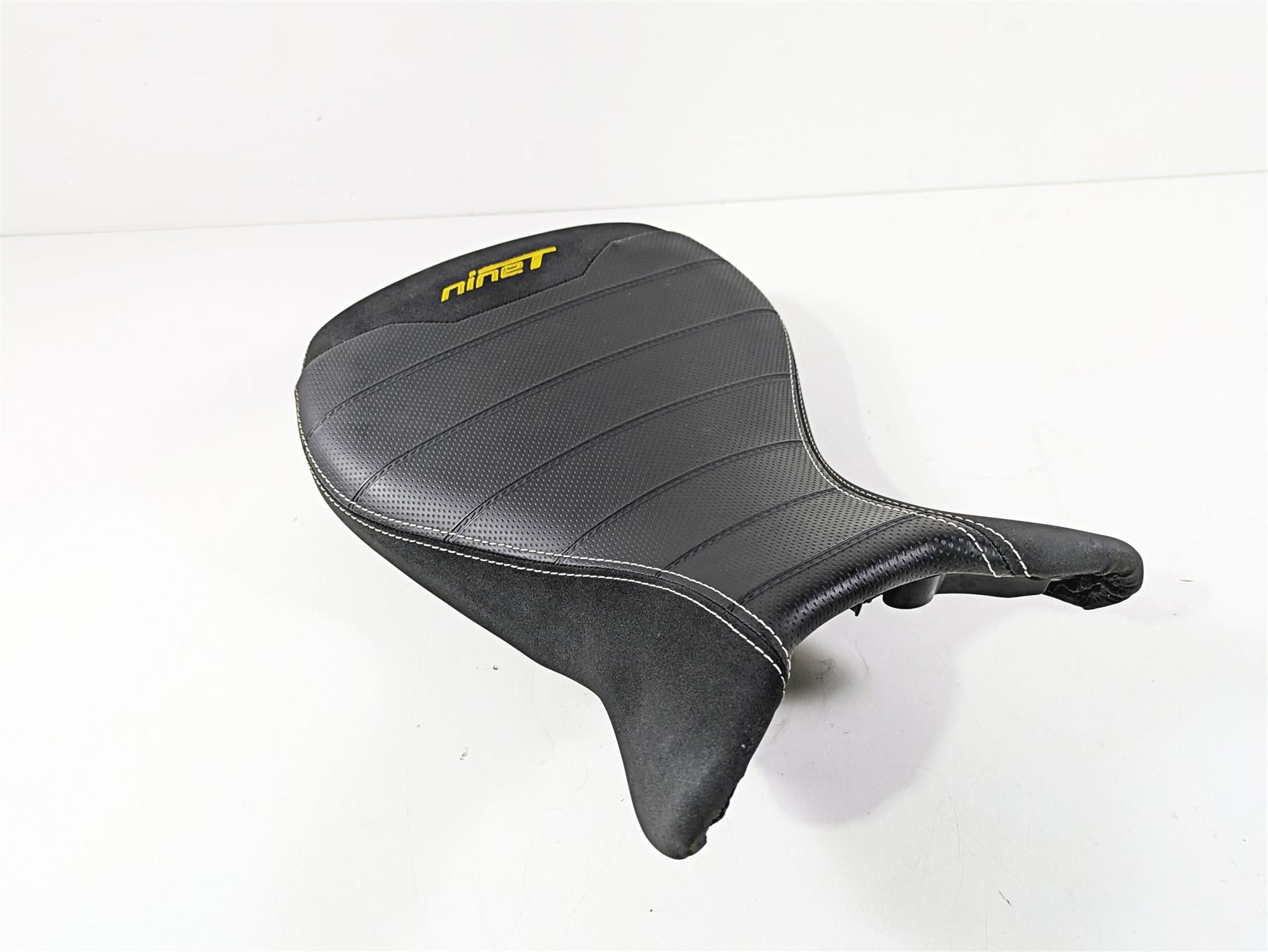 2014 BMW R nine T R9T K21 Custom Front Seat Saddle 77348546218 {{ shop.shopifyCountryName }} - Mototech271