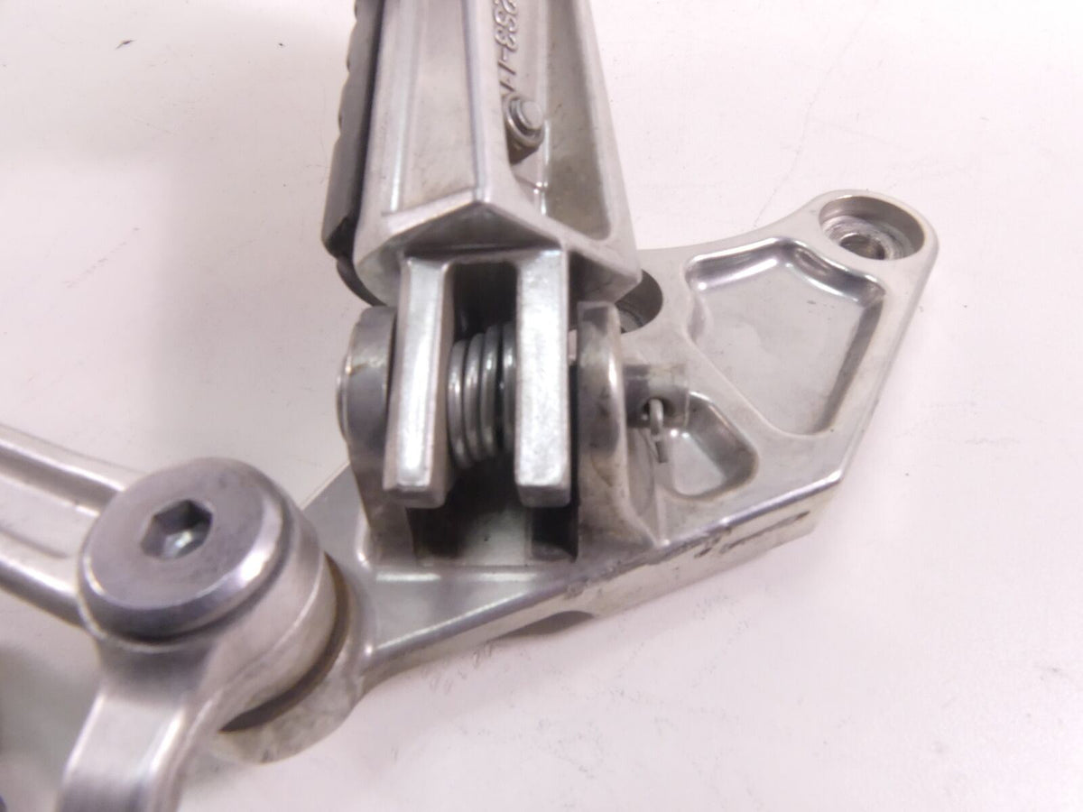 2014 Yamaha VMX17 V-Max 1700 Left Footpeg Foot Peg & Shifter Set 2S3-27442-00 {{ shop.shopifyCountryName }} - Mototech271
