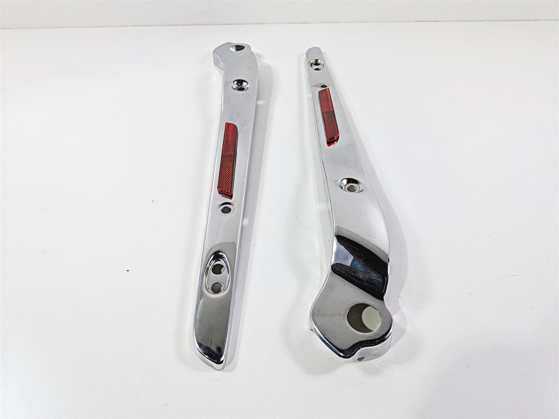 2011 Harley FXDF Dyna Fat Bob Rear Fender Chrome Struts Braces 59410-08 59281-08 {{ shop.shopifyCountryName }} - Mototech271