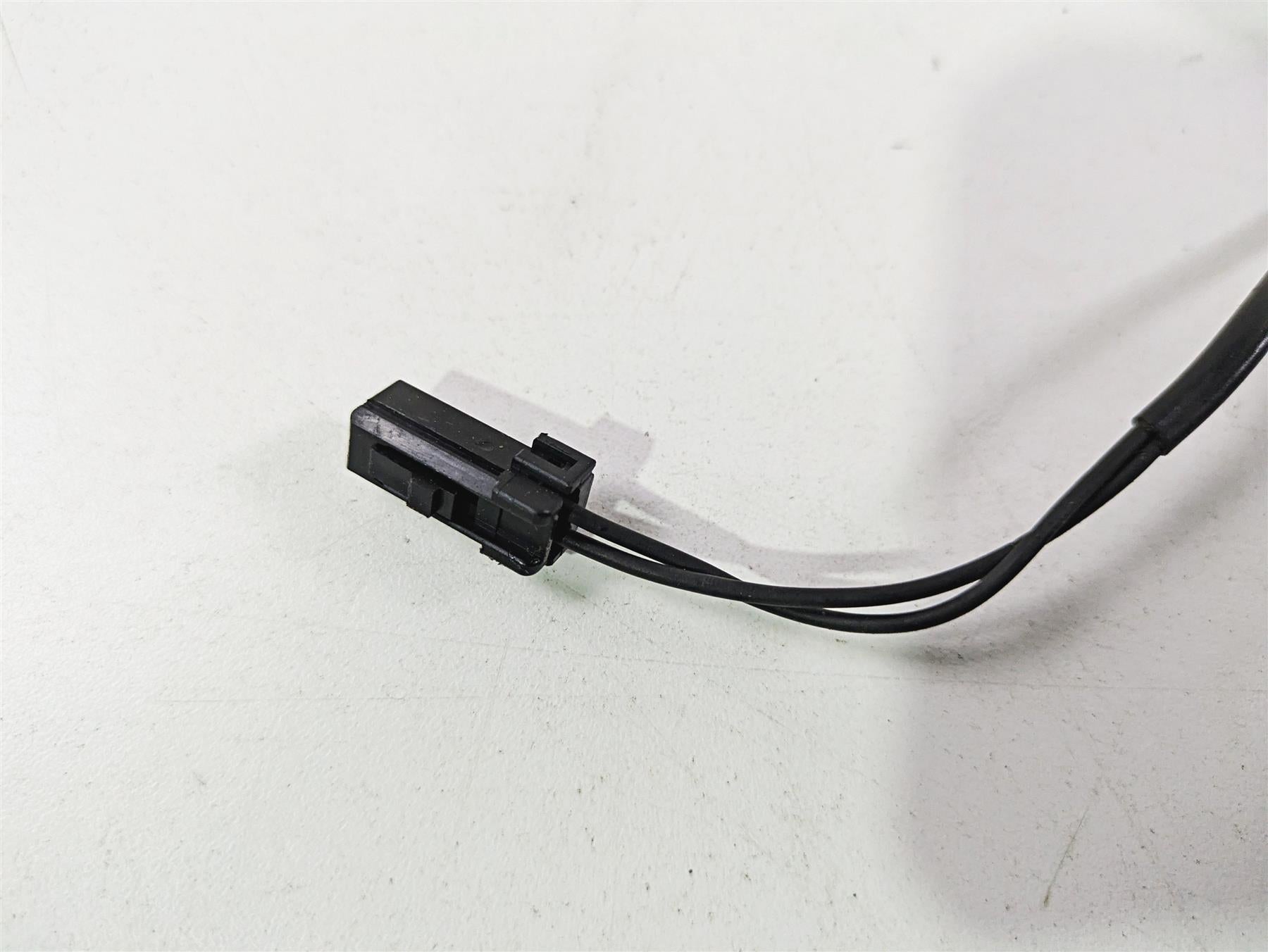 2010 Harley VRSCF Muscle Rod Side License Plate Holder Mount 69390-09 {{ shop.shopifyCountryName }} - Mototech271