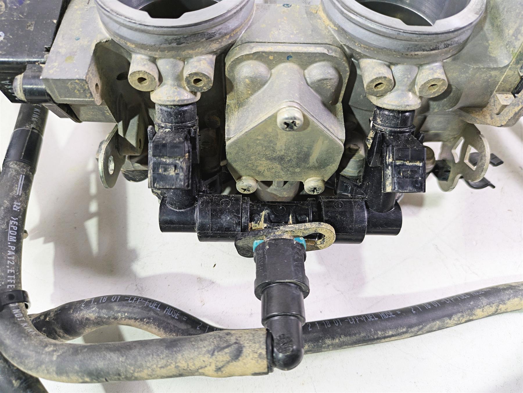 2023 Honda Talon SXS1000 S2R Throttle Body Fuel Injection Set 16400-HL6-B02 {{ shop.shopifyCountryName }} - Mototech271