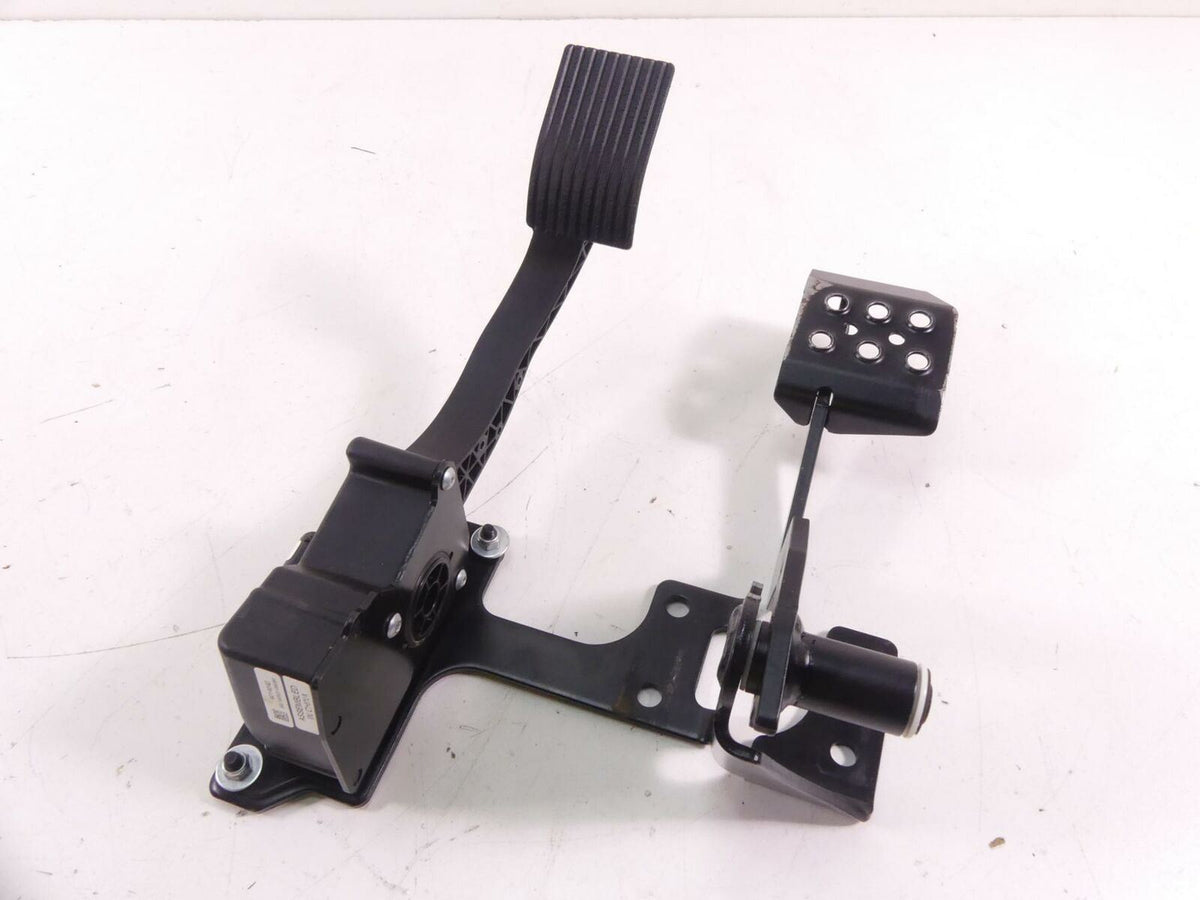 2017 Polaris RZR 1000 XP EPS Brake & Accelerate Pedal Set 1021765-458 4014042 {{ shop.shopifyCountryName }} - Mototech271