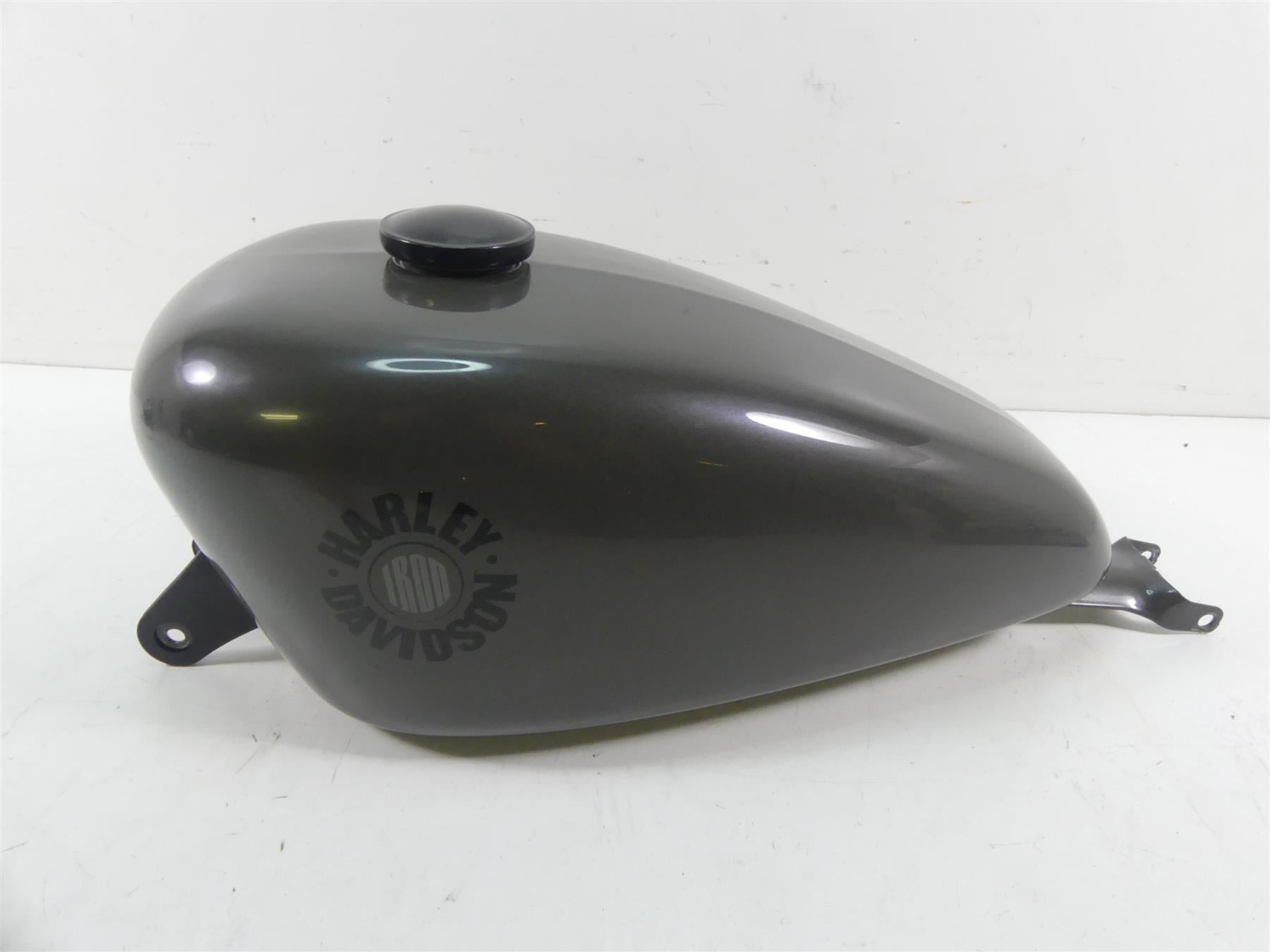 2019 Harley XL883 N Sportster Iron 3.3 Fuel Gas Petrol Tank -Dent 61000701 {{ shop.shopifyCountryName }} - Mototech271
