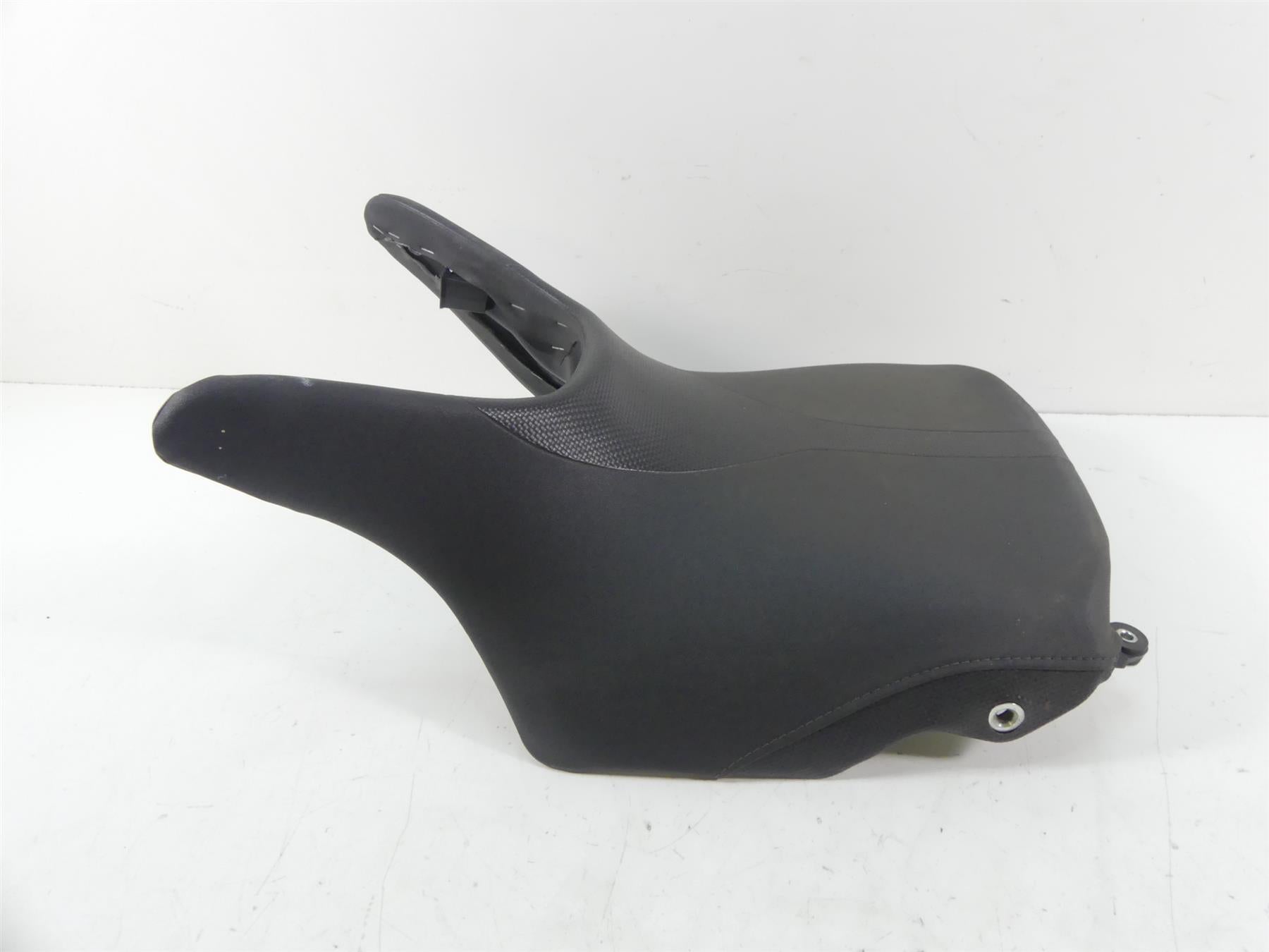 2013 Yamaha VMX17 V-Max 1700 Front Driver Rider Saddle Seat 2S3-24710-10-00 {{ shop.shopifyCountryName }} - Mototech271