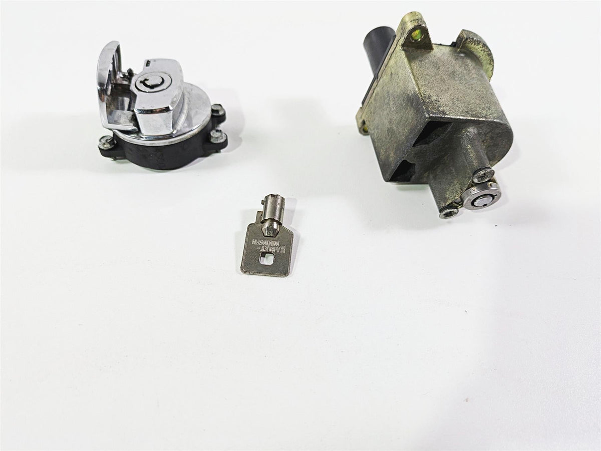 2005 Harley Touring FLHRI Road King Ignition Switch Fork Lock Set 71540-94B {{ shop.shopifyCountryName }} - Mototech271