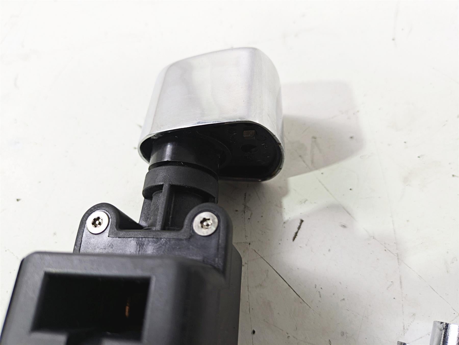 2007 Harley Touring FLHTCU SE CVO E-Glide Ignition Switch Key Lock Set 71572-06 {{ shop.shopifyCountryName }} - Mototech271