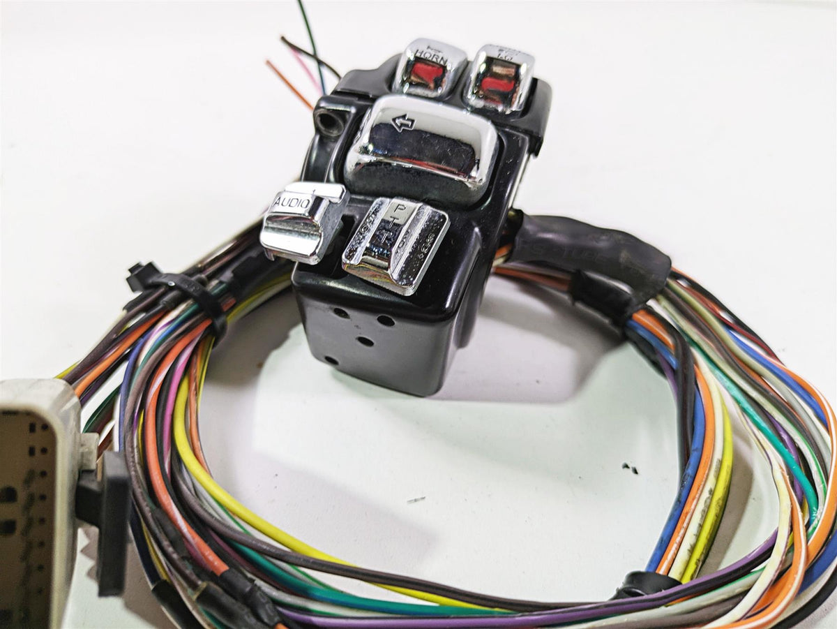 2010 Harley Touring FLHTK Electra Glide Hand Control Switch Set 12" 71682-06A {{ shop.shopifyCountryName }} - Mototech271