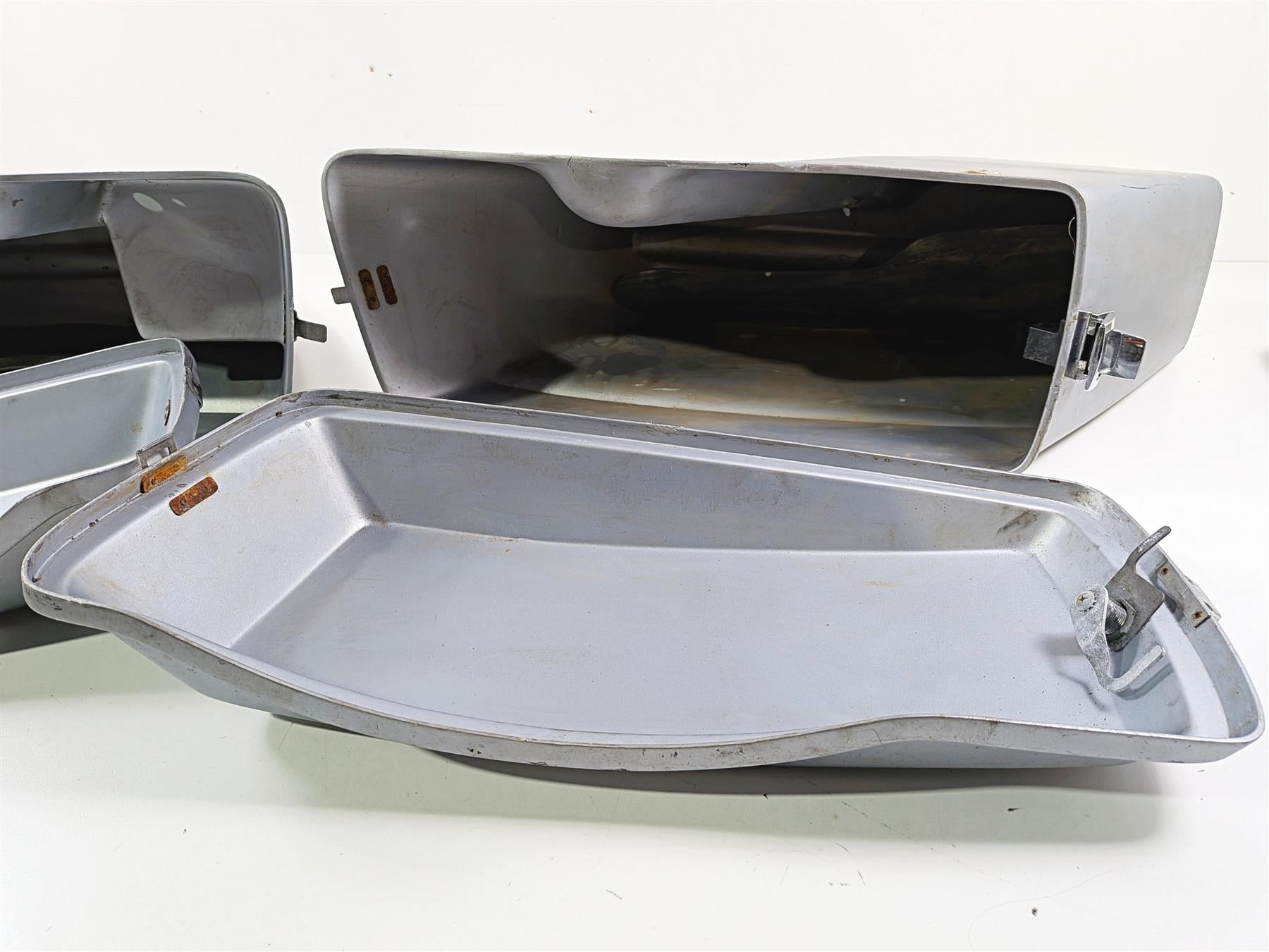 1990 Harley Touring FLHTC Electra Glide Left Right Saddlebag Saddle Bag Set {{ shop.shopifyCountryName }} - Mototech271