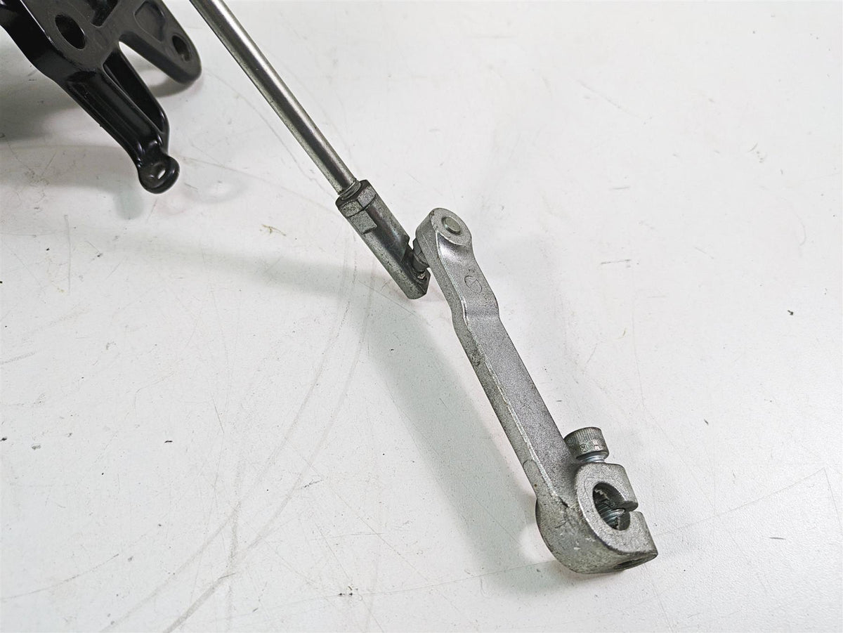 2009 Harley Softail FLSTSB Cross Bones Left Floorboard & Shifter Set 33630-07A {{ shop.shopifyCountryName }} - Mototech271
