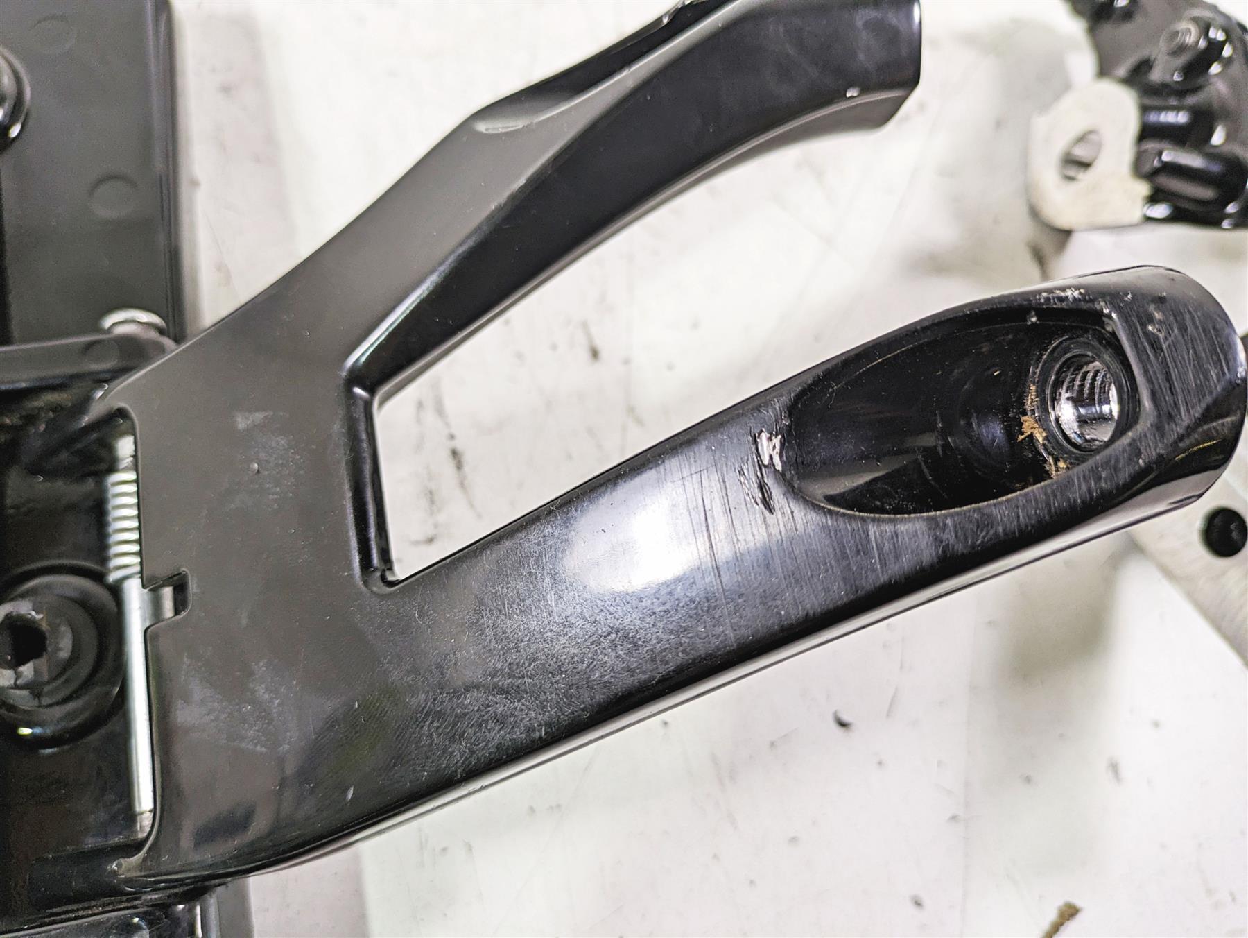 2019 Harley FLHCS Softail Heritage Front Right Floorboard + Brake Pedal 50600206 {{ shop.shopifyCountryName }} - Mototech271