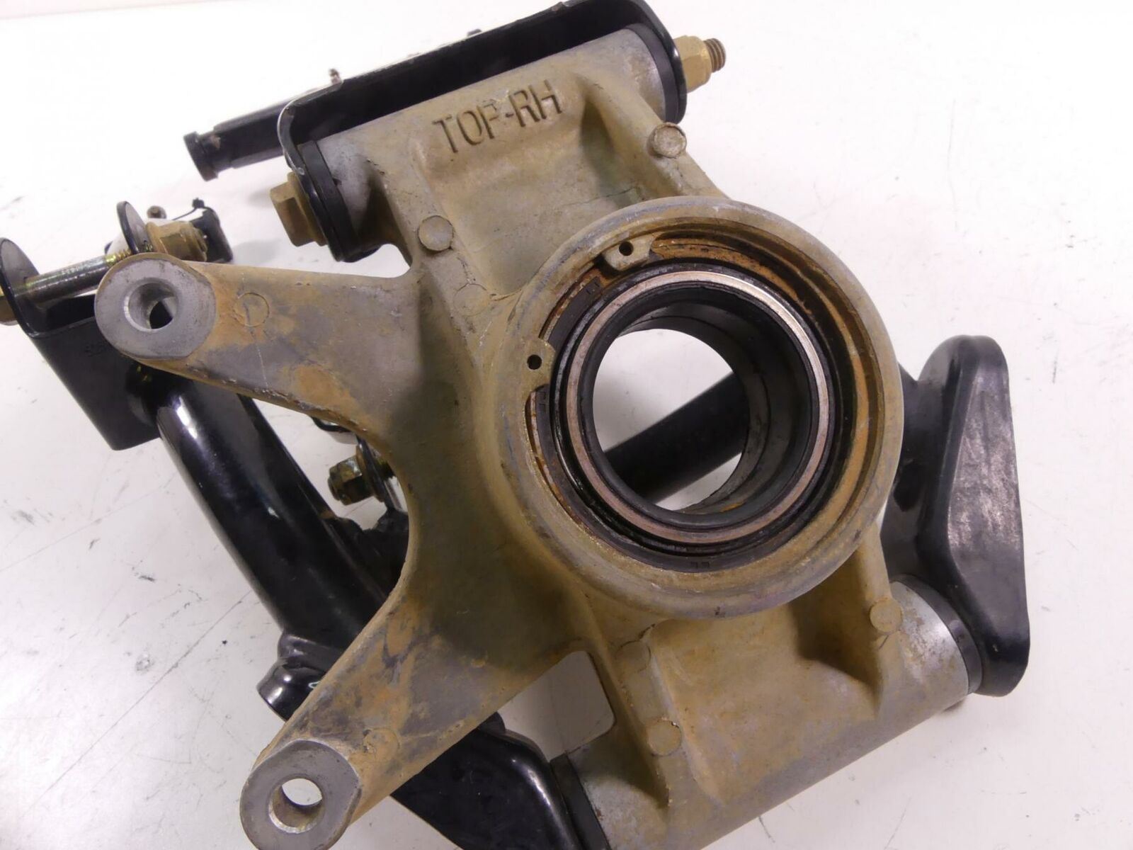 2016 Polaris Sportsman 850SP Right Rear Knee Control Arm Hub Spindle 1019411-067 {{ shop.shopifyCountryName }} - Mototech271