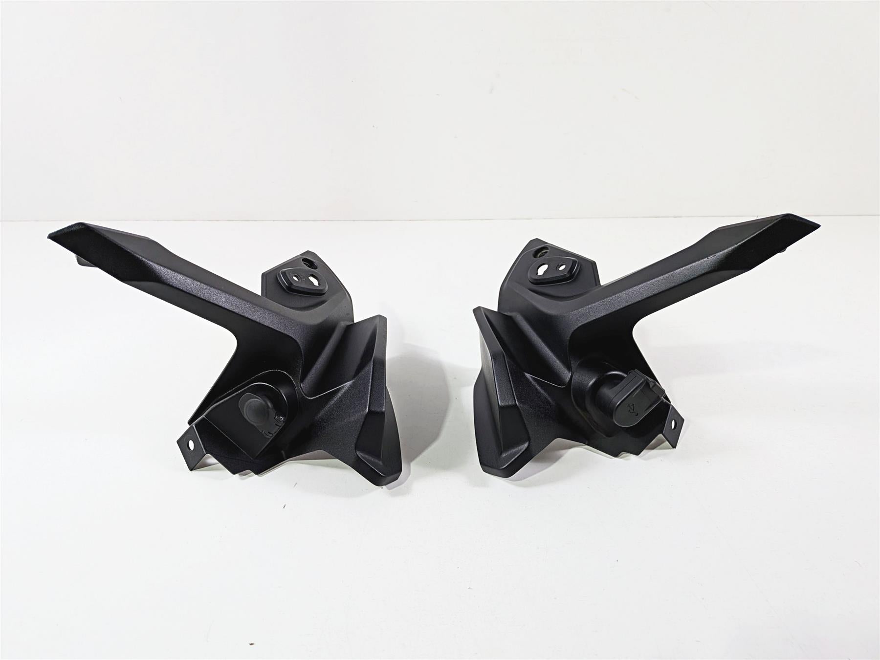 2023 BMW F850GS K81 Front Blinker Turn Signal Mount 46638564653 46638564654 {{ shop.shopifyCountryName }} - Mototech271