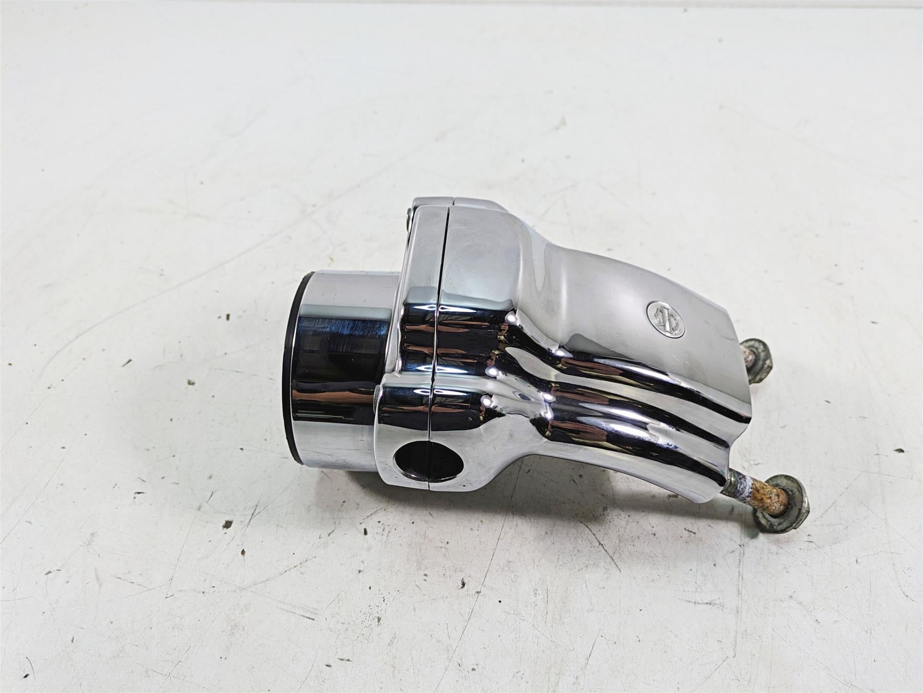 2007 Harley Sportster XL1200 C Riser Speedo Mount Chrome Cover Set 55842-04 {{ shop.shopifyCountryName }} - Mototech271