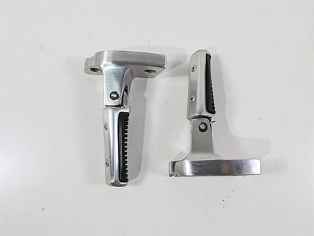 2006 Suzuki C90 VL1500T Boulevard Rear Passenger Footpeg Set 43811-10F10 {{ shop.shopifyCountryName }} - Mototech271