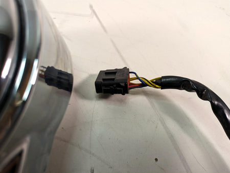 2006 Harley Touring FLHTCUI Electra Glide Fuel Gas Tank Dash Cover 61270-98A {{ shop.shopifyCountryName }} - Mototech271