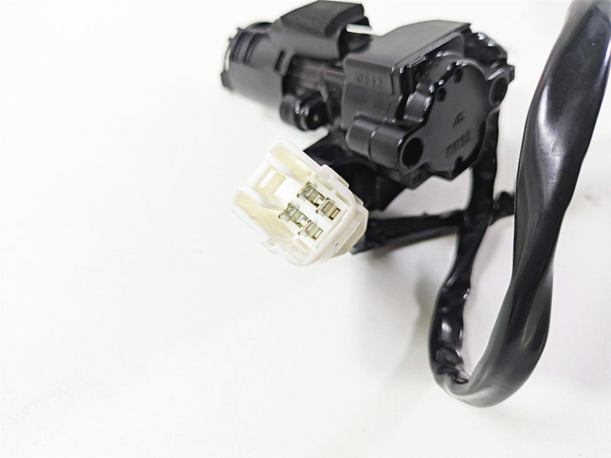 2022 Kawasaki ZR900RS Cafe Ignition Switch Key Lock Tank Cap Set Read 27048-5159 {{ shop.shopifyCountryName }} - Mototech271