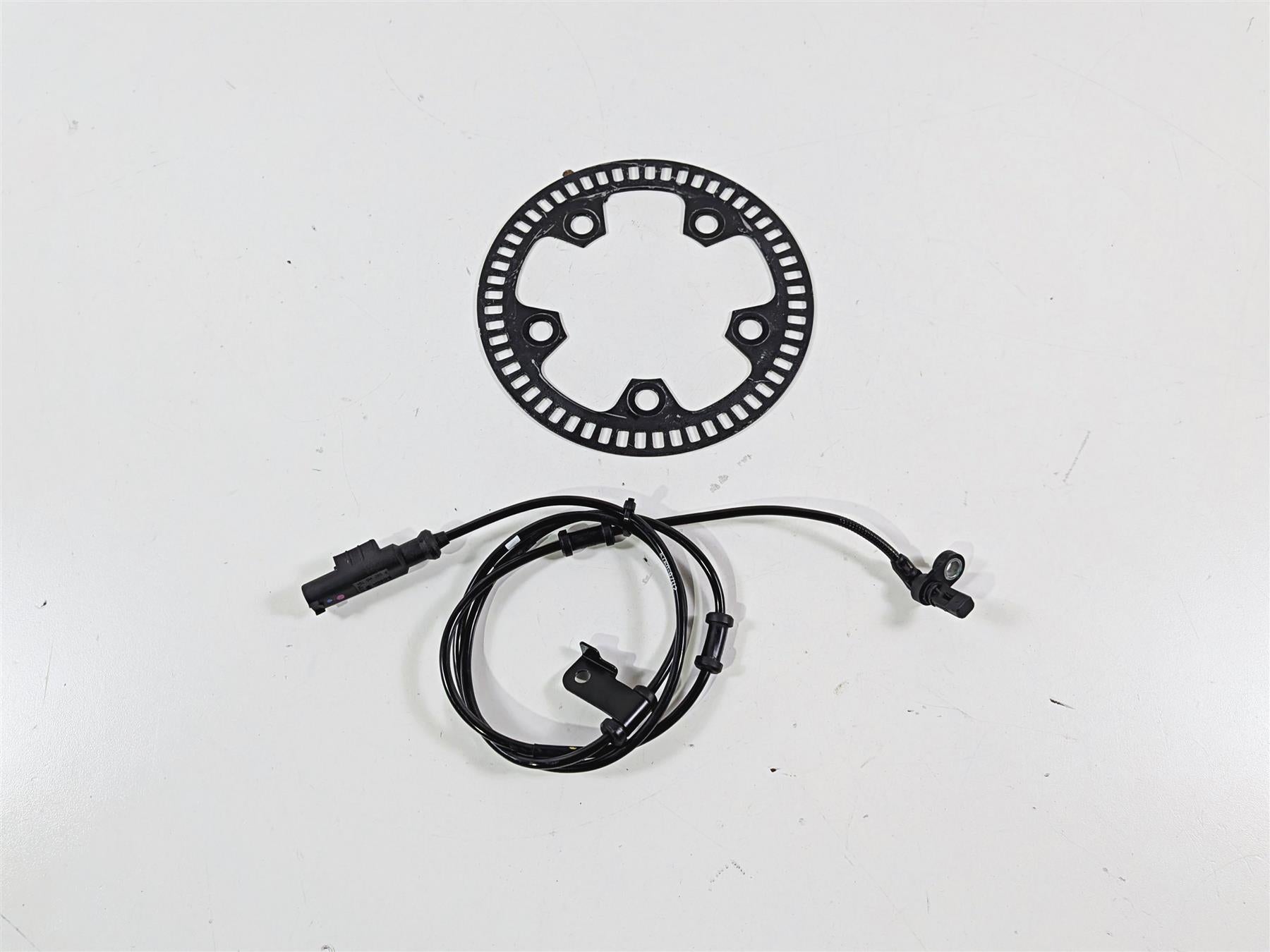 2022 Kawasaki ZX10R ZX1000 Ninja Front Abs Brake Wheel Speed Sensor 21176-0979 {{ shop.shopifyCountryName }} - Mototech271